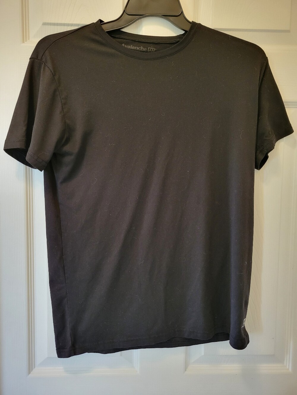 Mens Sz. Med. Avalanche Black Short Sleeve Crew Tee